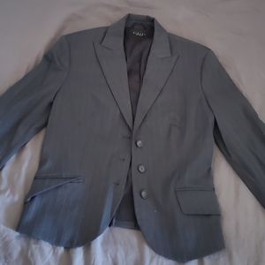 Classy Dark Gray Pinned Stipped Blazer